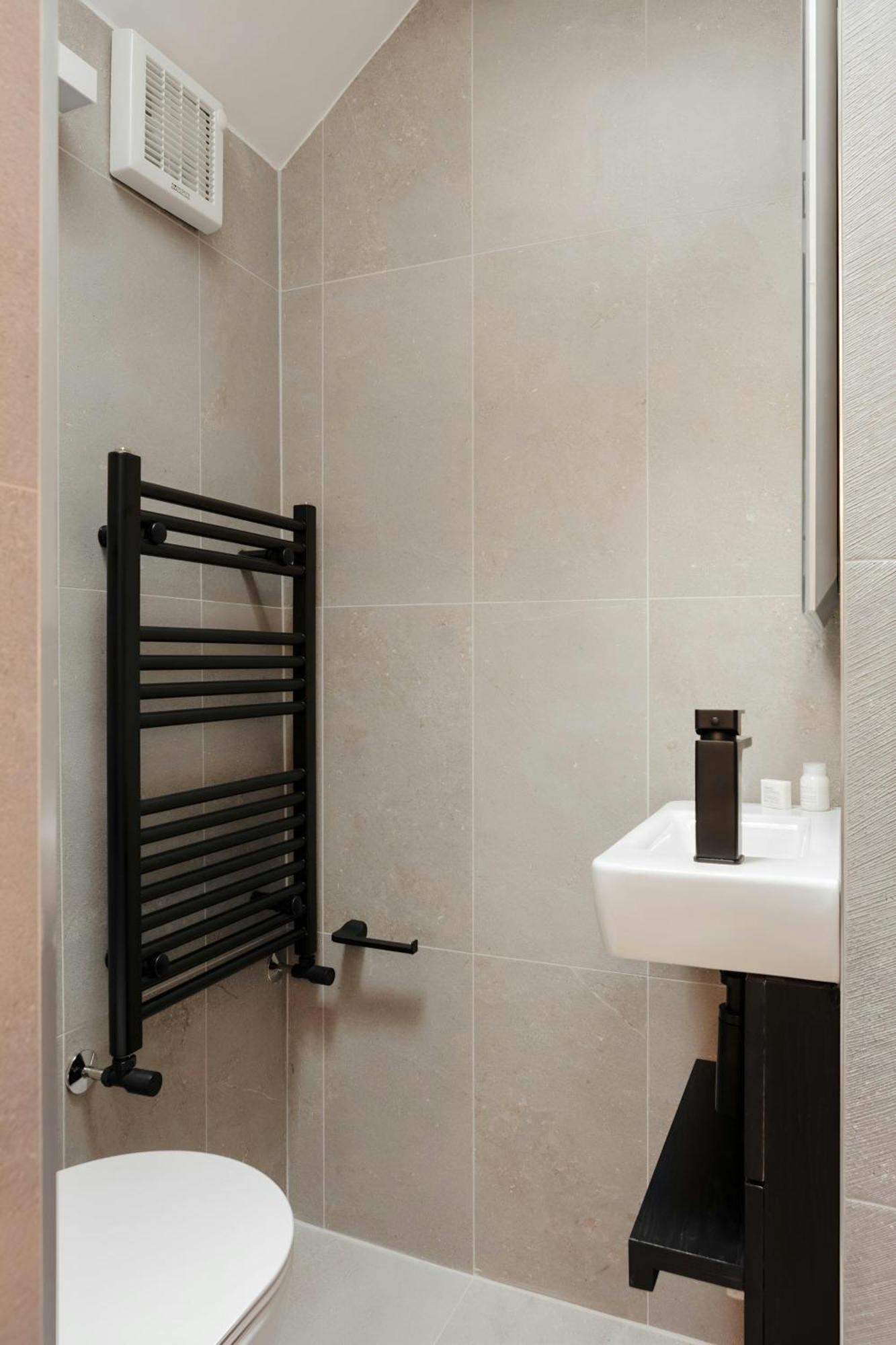 The Earl Hotel Leeson Street, Sonder By Marriott Bonvoy דבלין מראה חיצוני תמונה